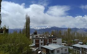 Tsaskan Hotel Leh